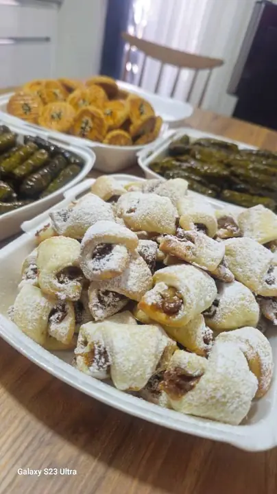 Kıyır Kıyır Ağızda Dağılan Rulo Elmalı Kurabiye tarifi
