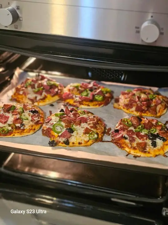 Kaşarlı & Kıymalı Açık Karadeniz Pidesi tarifi